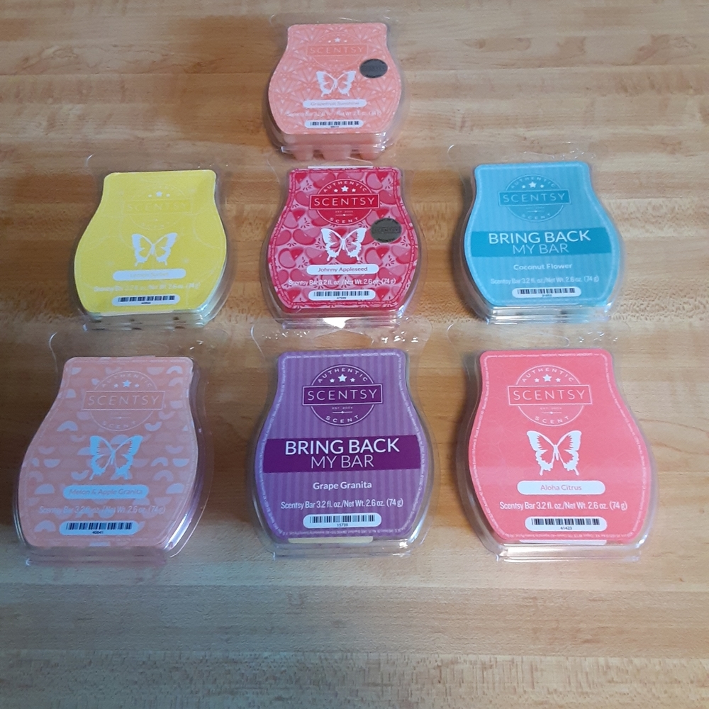 Bundle of 7 new Scentsy waxes